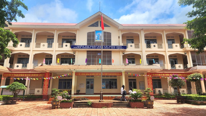 Đắk Lắk yêu cầu làm rõ việc phụ huynh "tố" 2 thầy giáo dạy thêm môn... võ- Ảnh 2.