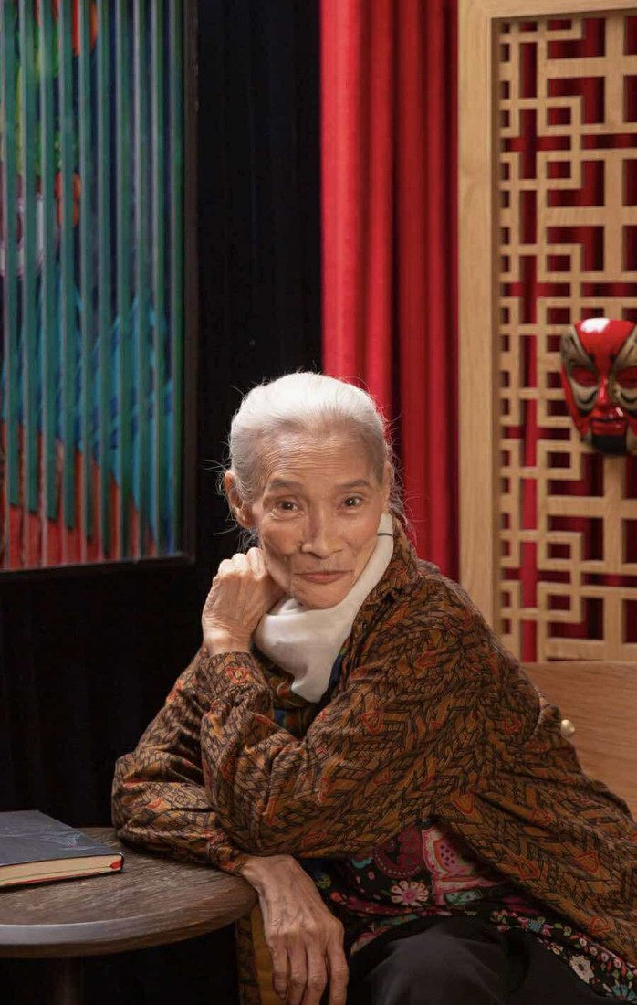 "Nữ quái kiệt" Bo Bo Hoàng: Nhớ cái thời hóa thân vai "Bà bầu liều mạng"  - Ảnh 5.