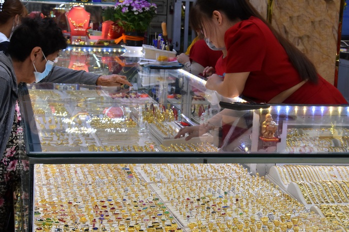 Giá vàng hôm nay,12-7: Tăng rất mạnh - Ảnh 1.