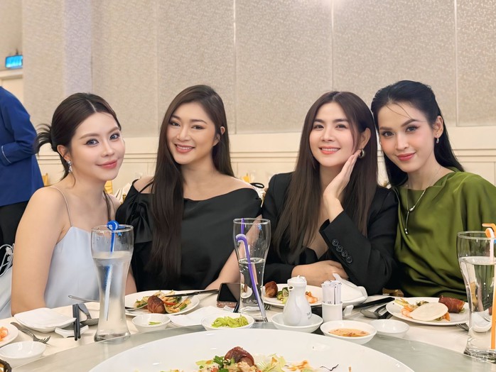 Kha Ly, Tú Vi… tụ hội đám cưới An "Đất Phương Nam" - Ảnh 3.