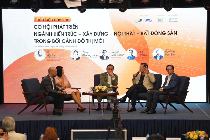 Adjust HCMC’s planning promptly to boost maritime economy and logistics - Ảnh 2. Adjust HCMC’s Planning Promptly to Boost Maritime Economy and Logistics - Ảnh 2.