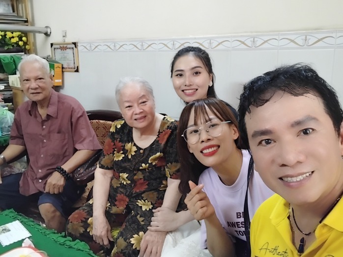 Hùng Minh, Thanh Nguyệt, Phương Bình xúc động khi nghệ sĩ trẻ tri ân - Ảnh 3.