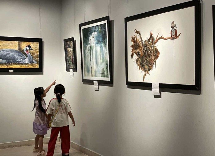 Cuốn hút với triển lãm tranh: cọp, gấu, voọc đầy màu sắc tại TP HCM - Ảnh 5.