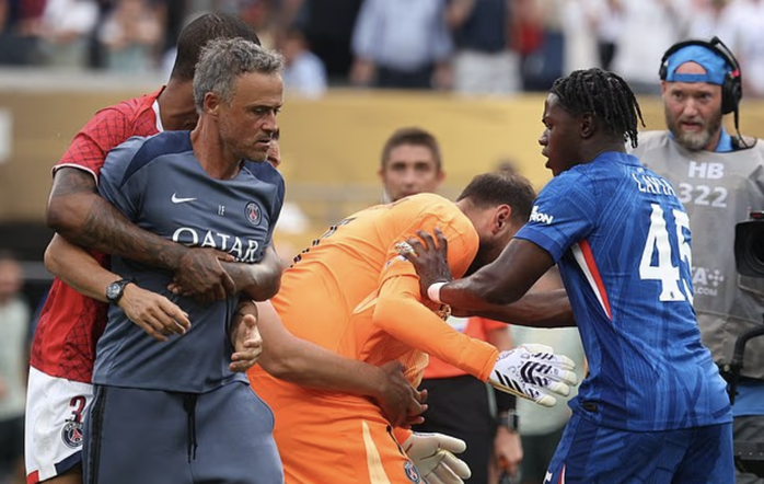 L'Equipe vinh danh Cole Palmer, PSG nhận mưa chỉ trích - Ảnh 7.