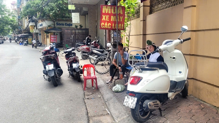 Xe máy cũ rớt giá mạnh trước thông tin cấm xe máy chạy xăng tại Hà Nội - Ảnh 3. Xe máy cũ rớt giá mạnh trước thông tin cấm xe máy chạy xăng tại Hà Nội - Ảnh 3.