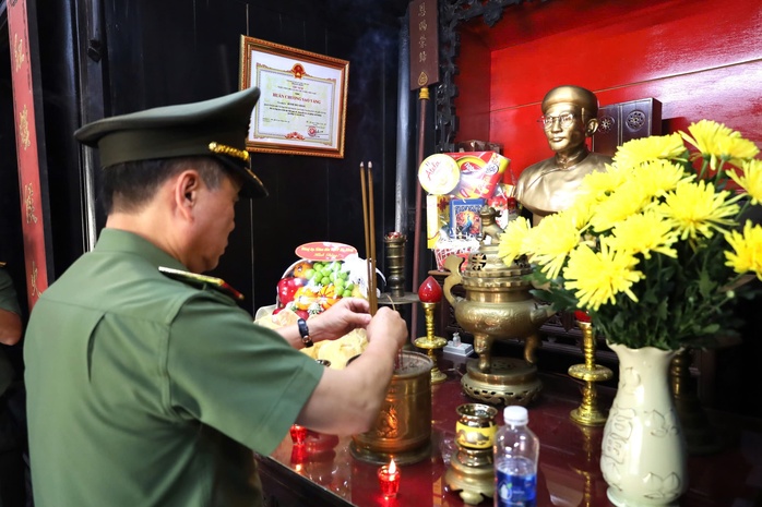 Hoạt động ý nghĩa của Công an TP Đà Nẵng- Ảnh 1. Hoạt động ý nghĩa của Công an TP Đà Nẵng- Ảnh 1.