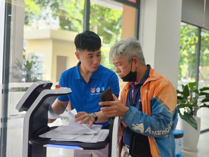Chính quyền địa phương 2 cấp: Vì dân, gần dân, hiệu quả (*): Làm sao để không xa dân?- Ảnh 2.