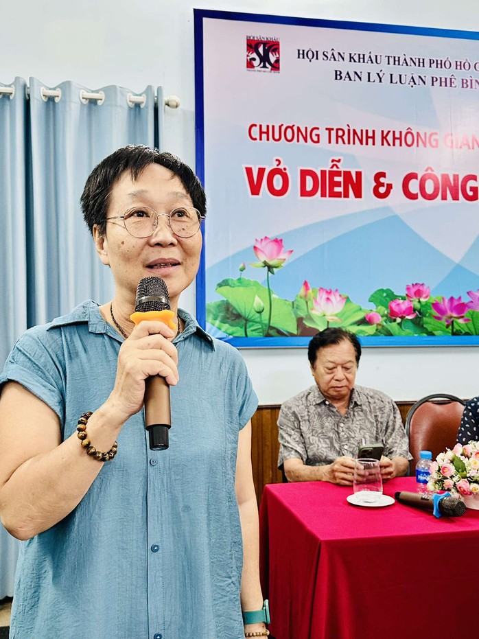 Minh Nhí, Hữu Nghĩa lo khán giả bật cười khi diễn kịch chính luận- Ảnh 5.