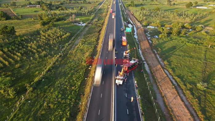 Đề nghị mở làn dừng khẩn cấp, lắp camera trên tuyến cao tốc Vĩnh Hảo - Phan Thiết - Ảnh 2.