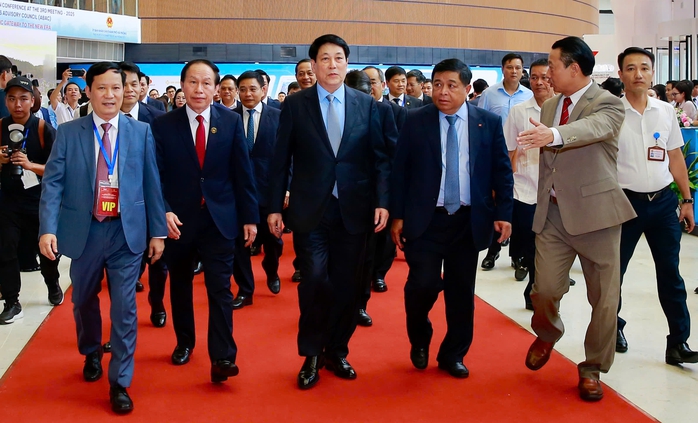 Chủ tịch nước Lương Cường dự hội nghị xúc tiến đầu tư tại Hải Phòng- Ảnh 1. Chủ tịch nước Lương Cường dự hội nghị xúc tiến đầu tư tại Hải Phòng- Ảnh 1.