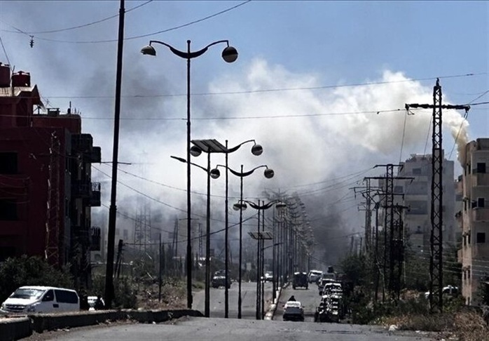 Miền Nam Syria đụng độ dữ dội, Israel không kích thẳng quân đội Syria- Ảnh 1. Miền Nam Syria đụng độ dữ dội, Israel không kích thẳng quân đội Syria- Ảnh 1.