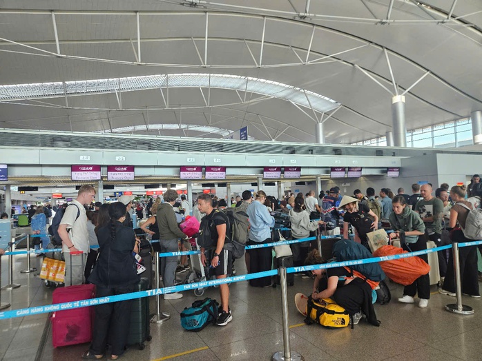 Mua tour trọn gói đi Úc, khách méo mặt vì chuyến bay bị delay… 2 ngày! - Ảnh 1.