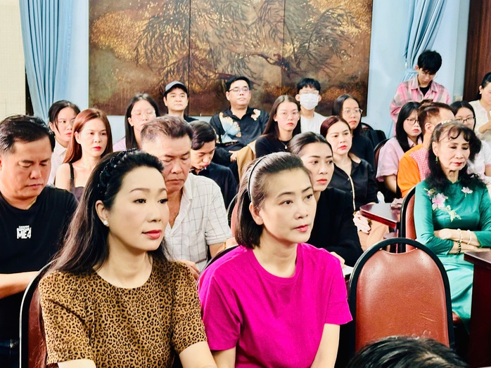 Nhìn lại sân khấu chính luận trong đời sống văn hóa - Ảnh 3.