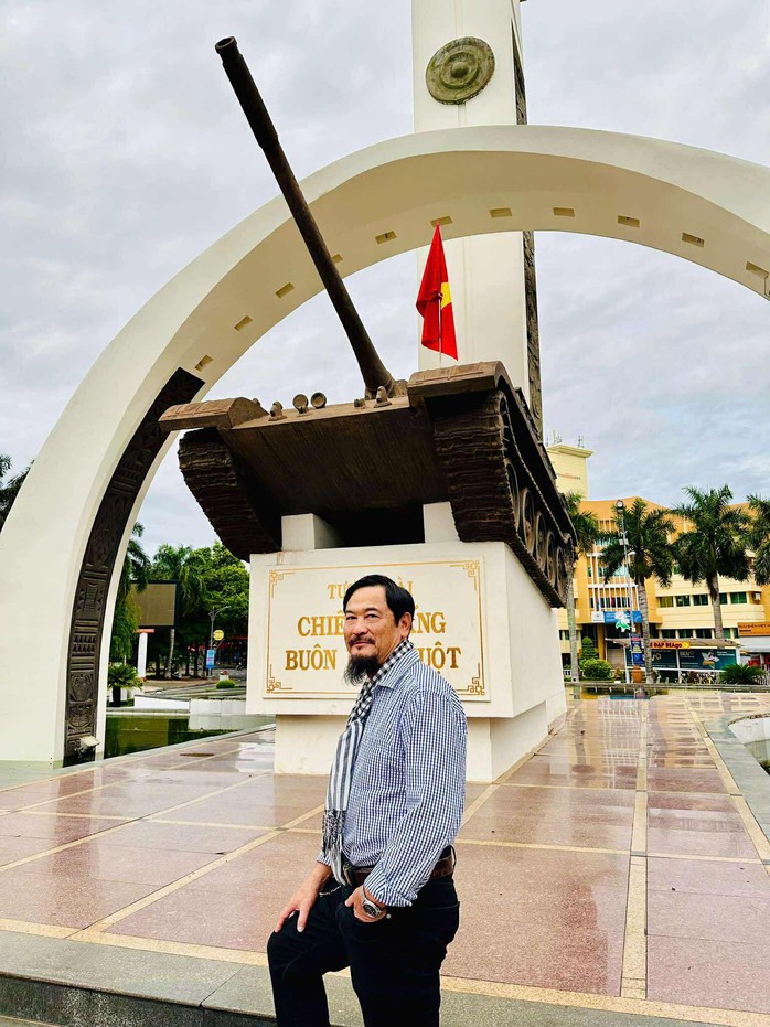 NSƯT Lê Diễn: Vị thuyền trưởng tận tâm của nghệ thuật xiếc, rối, ảo thuật TP HCM - Ảnh 2.