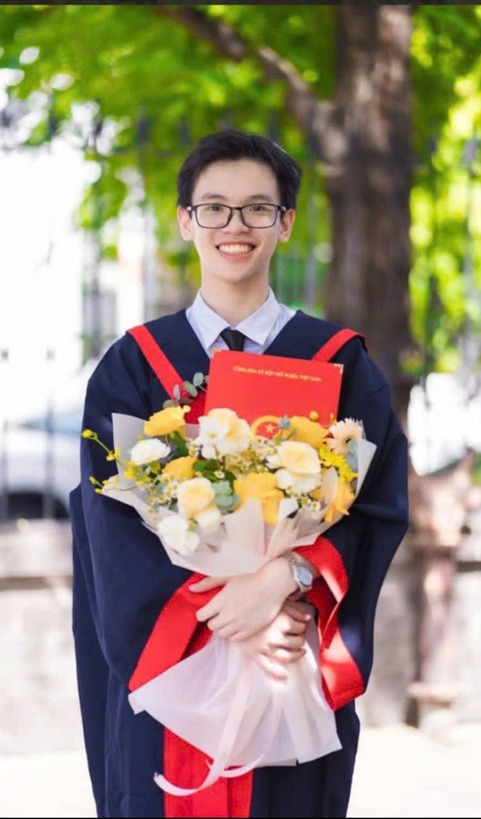 Trường tư thục ở TP HCM tiếp tục ghi dấu ấn với thủ khoa tuyệt đối 30 điểm khối B- Ảnh 1. Trường tư thục ở TP HCM tiếp tục ghi dấu ấn với thủ khoa tuyệt đối 30 điểm khối B- Ảnh 1.