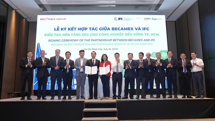 Becamex IDC cam kết phát triển khu công nghiệp sinh thái tại TP HCM - Ảnh 3. Becamex IDC cam kết phát triển khu công nghiệp sinh thái tại TP HCM - Ảnh 3.