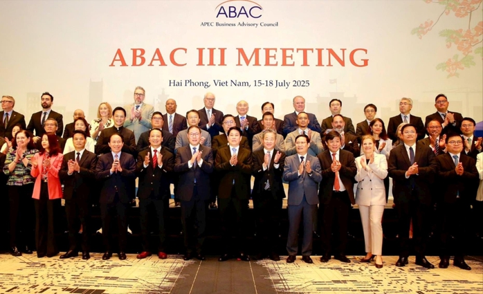Chủ tịch nước: Việt Nam đặc biệt quan tâm thúc đẩy hợp tác thương mại trong APEC- Ảnh 4. Chủ tịch nước: Việt Nam đặc biệt quan tâm thúc đẩy hợp tác thương mại trong APEC- Ảnh 4.