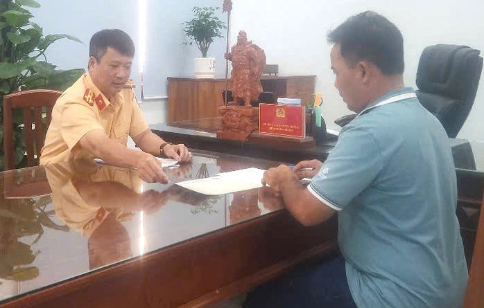 Xử phạt 67,7 triệu đồng và “giáo dục cá biệt” tài xế vi phạm tốc độ 14 lần- Ảnh 1. Xử phạt 67,7 triệu đồng và “giáo dục cá biệt” tài xế vi phạm tốc độ 14 lần- Ảnh 1.
