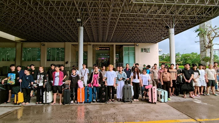 Phát hiện nhiều trường hợp phạm pháp trong số 45 người bị trục xuất - Ảnh 1. Phát hiện nhiều trường hợp phạm pháp trong số 45 người bị trục xuất - Ảnh 1.
