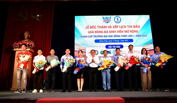 Bóng đá miền Tây thêm sân chơi chuyên nghiệp cho sinh viên - Ảnh 1.