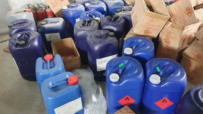 Giám đốc công ty mua bột giặt nổi tiếng về nghiên cứu rồi sản xuất ra hàng loạt sản phẩm giả- Ảnh 2.