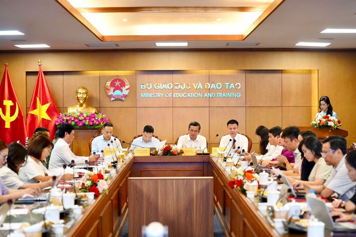 Phát động Giải báo chí toàn quốc "Vì sự nghiệp Giáo dục Việt Nam" năm 2025   - Ảnh 1.