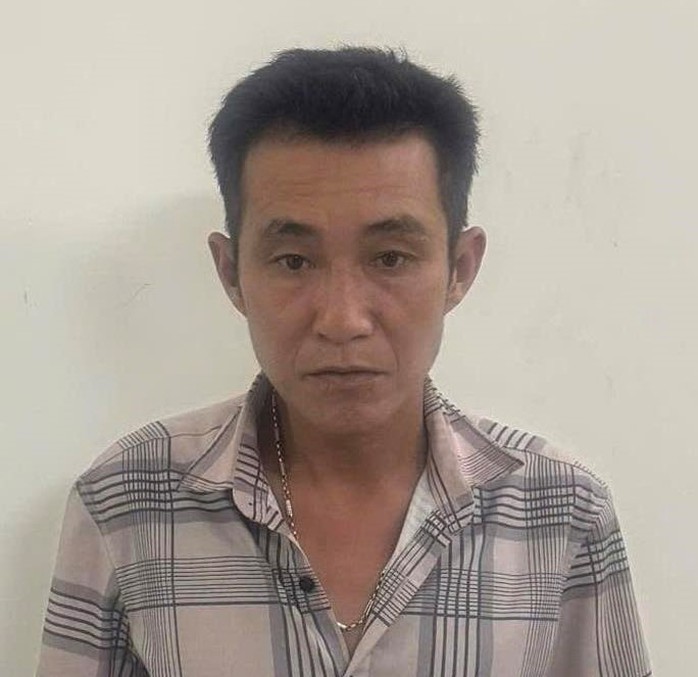 Dụ bé gái về nhà ngủ rồi xâm hại, người đàn ông bị khởi tố - Ảnh 1.