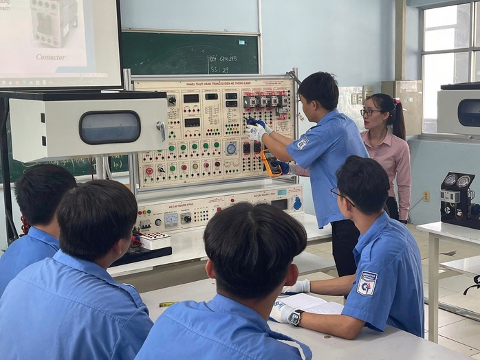 Doanh nghiệp “trải thảm đỏ” săn lao động kỹ thuật - Ảnh 5.