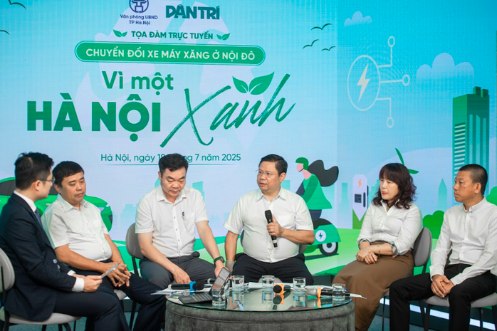 Phó Giám đốc Sở Xây dựng Hà Nội: Sử dụng xe máy cũ sẽ làm suy giảm chất lượng không khí- Ảnh 1. Phó Giám đốc Sở Xây dựng Hà Nội: Sử dụng xe máy cũ sẽ làm suy giảm chất lượng không khí- Ảnh 1.