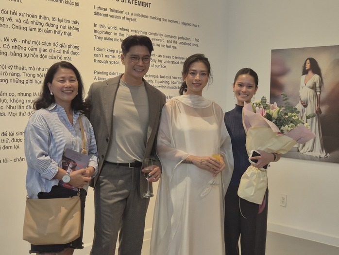 Hiền Thục, Ngô Thanh Vân rơi nước mắt với "Nhật ký của mẹ"- Ảnh 2. Hiền Thục, Ngô Thanh Vân rơi nước mắt với "Nhật ký của mẹ"- Ảnh 2.