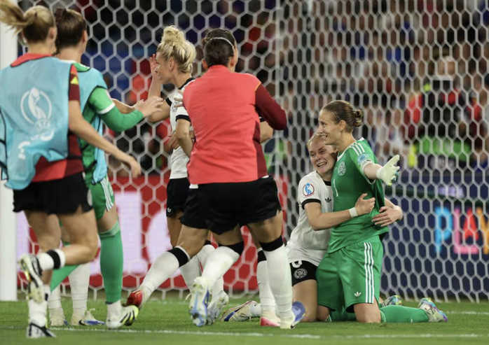 Euro 2025: 10 tuyển thủ Đức ngược dòng nghẹt thở, hạ Pháp vào bán kết- Ảnh 8.
