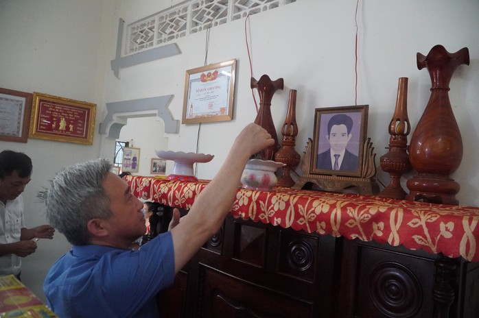 Phó Bí thư Thành ủy TP HCM Đặng Minh Thông thăm, tri ân gia đình chính sách - Ảnh 3.