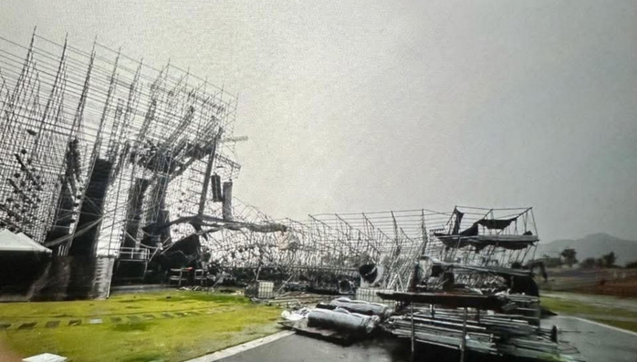 Sập sân khấu nhạc hội Superfest 2025 tại Quảng Ninh- Ảnh 2. Sập sân khấu nhạc hội Superfest 2025 tại Quảng Ninh- Ảnh 2.