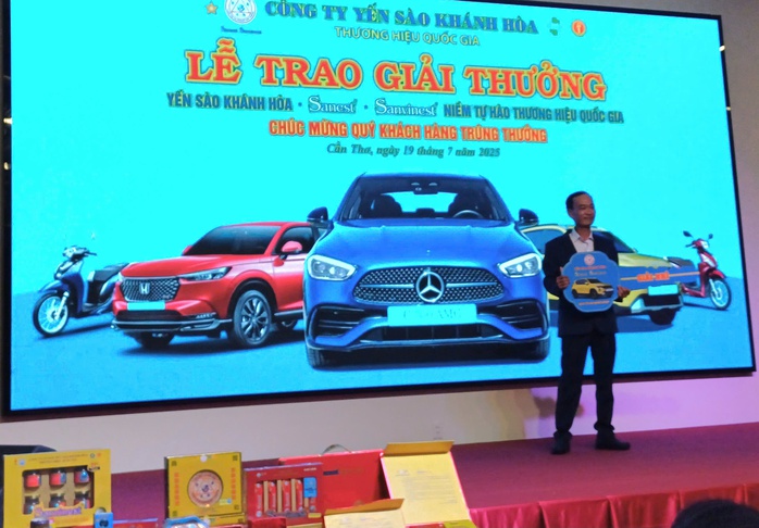 Người đàn ông Cà Mau nhận thưởng từ Yến sào Khánh Hòa  - Ảnh 7.