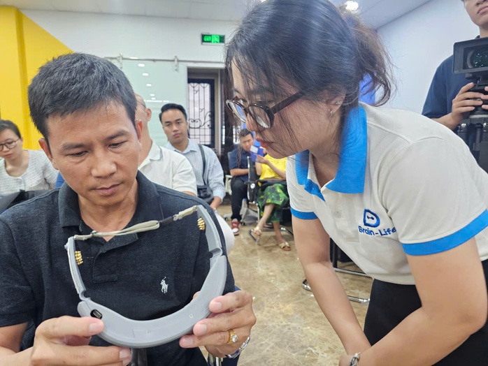 Start - up công nghệ Việt phát triển thiết bị sức khỏe tinh thần cạnh tranh Apple - Ảnh 3. Start - up công nghệ Việt phát triển thiết bị sức khỏe tinh thần cạnh tranh Apple - Ảnh 3.