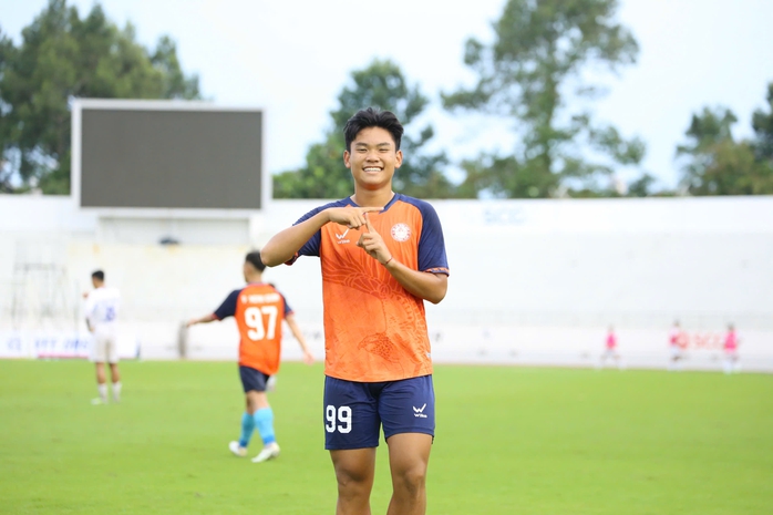 U21 Quốc gia 2025: Con trai Quang Hải ghi bàn, SLNA và Đà Nẵng giành trọn 3 điểm- Ảnh 1.