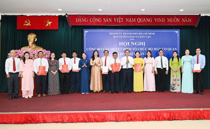 Hình ảnh các nhân sự mới của Ban Tuyên giáo và Dân vận Thành ủy TP HCM- Ảnh 7.