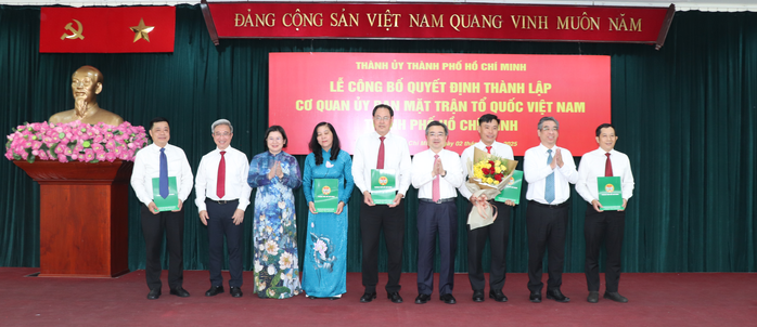 Lãnh đạo Thành Đoàn, Hội Liên hiệp Phụ nữ, LĐLĐ, Hội Nông dân, Hội Cựu chiến binh TP HCM sau hợp nhất - Ảnh 4.