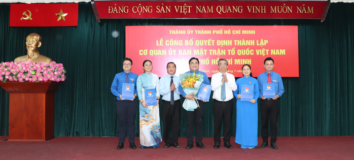 Lãnh đạo Thành Đoàn, Hội Liên hiệp Phụ nữ, LĐLĐ, Hội Nông dân, Hội Cựu chiến binh TP HCM sau hợp nhất - Ảnh 3.