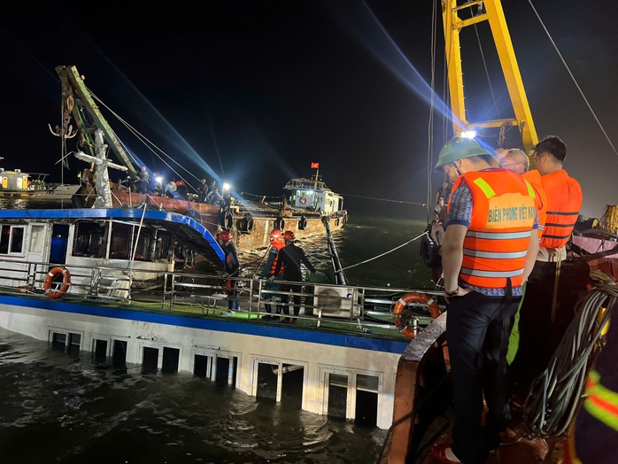 Vụ chìm tàu vịnh Xanh 58 trên vịnh Hạ Long khiến 35 người tử nạn , 4 người mất tích - Ảnh 1.