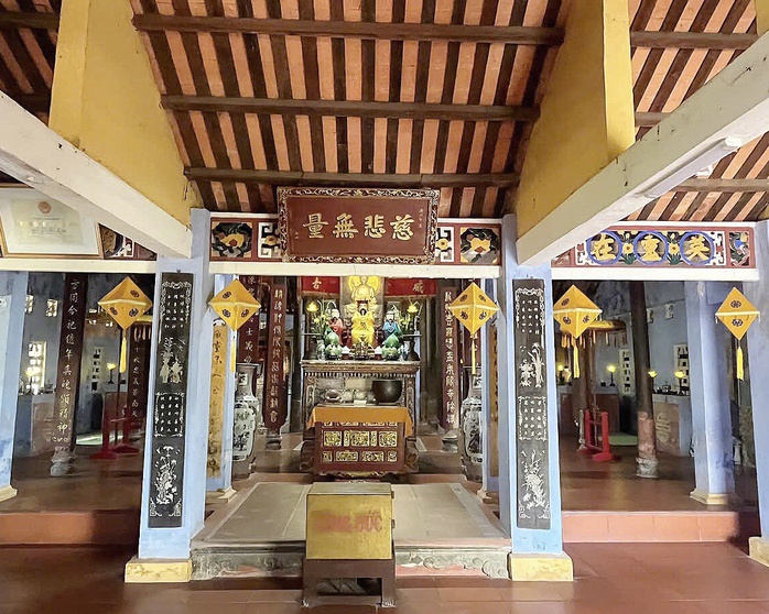 Giải mã chùa Ba Đồn và hiện tượng cỏ chỉ mọc trên những cồn mồ câm lặng - Ảnh 1. Giải mã chùa Ba Đồn và hiện tượng cỏ chỉ mọc trên những cồn mồ câm lặng - Ảnh 1.