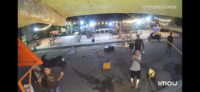 Ăn nhậu quỵt tiền, 6 thanh niên ở Gia Lai còn đập phá quán- Ảnh 1.