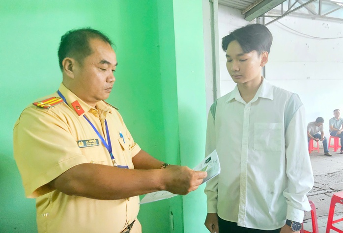 CSGT TP HCM nói về kế hoạch tổ chức thi sát hạch lái xe cho người dân ở khu vực Bình Dương cũ- Ảnh 6.
