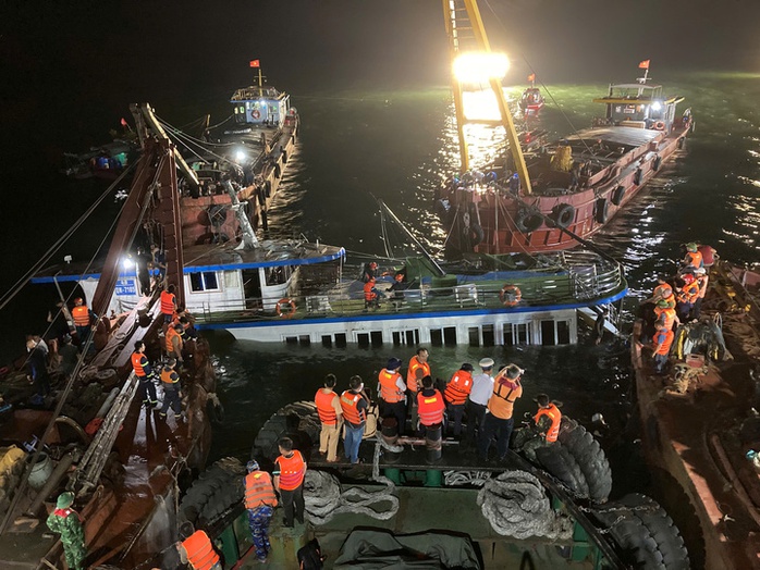 Vụ chìm tàu vịnh Xanh 58 trên vịnh Hạ Long khiến 35 người tử nạn , 4 người mất tích - Ảnh 4.