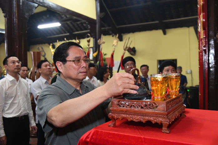 Thủ tướng Phạm Minh Chính ân cần thăm hỏi gia đình chính sách ở An Giang- Ảnh 5.