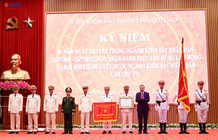 Tổng Bí thư: Xây dựng ngành kiểm sát đảm bảo nguyên tắc thượng tôn pháp luật, bảo vệ quyền con người- Ảnh 3. Tổng Bí thư: Xây dựng ngành kiểm sát đảm bảo nguyên tắc thượng tôn pháp luật, bảo vệ quyền con người- Ảnh 3.