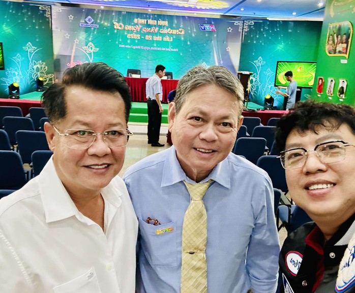 Võ Minh Lâm, Hồ Ngọc Trinh, Thu Vân ngồi ghế nóng "Chuông vàng vọng cổ lần 20 – 2025" - Ảnh 7.