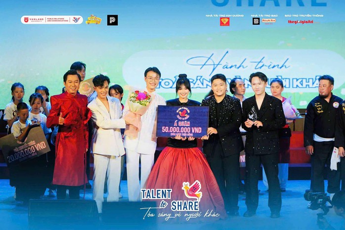Võ Đăng Khoa đoạt giải Quán Quân "Talent To Share – Tỏa sáng vì người khác 2025" - Ảnh 5.