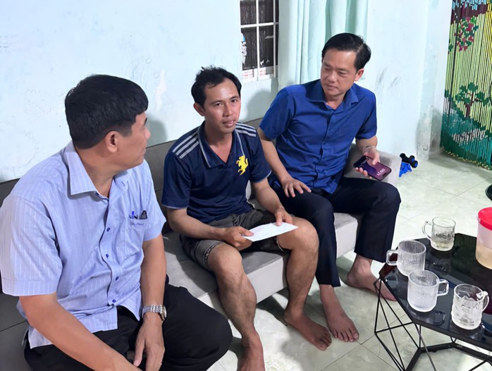 Mưa giông ở Phú Quốc đo được tốc độ gió tương tương  cơn bão - Ảnh 5.