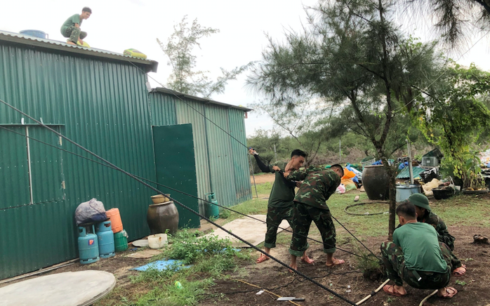 Khẩn cấp ứng phó bão số 3- Ảnh 1. Khẩn cấp ứng phó bão số 3- Ảnh 1.